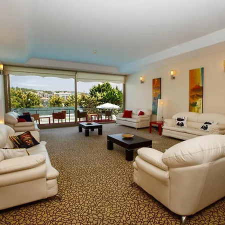 Отель Suena Кешме