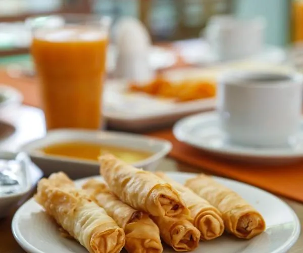 Готель Suena Чешме